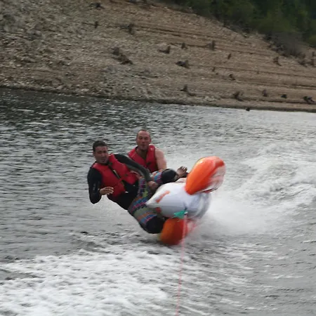 Gite-hotel La Cabourne