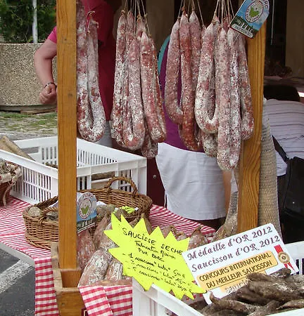 Gite-hotel La Cabourne