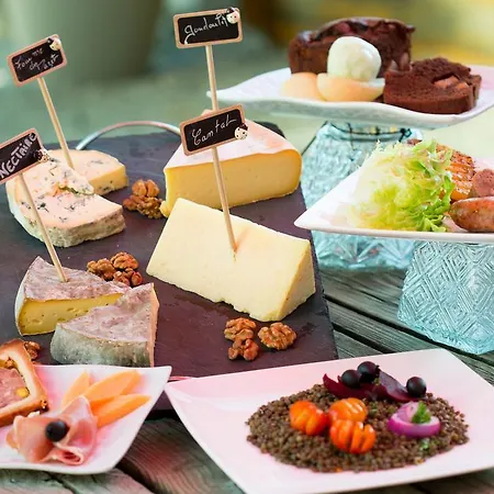 Hotel Gite-hotel La Cabourne *